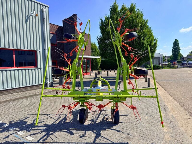 Claas Volto 640HR - Tedder/ Rake: picture 3 Claas Volto 640HR - Tedder/ Rake: picture 3