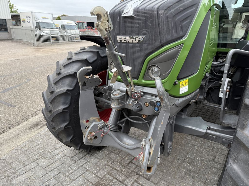 Farm tractor Fendt 513 Vario Power: picture 9