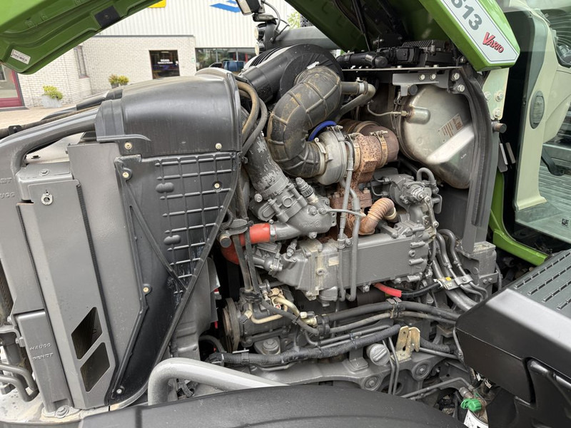 Farm tractor Fendt 513 Vario Power: picture 16