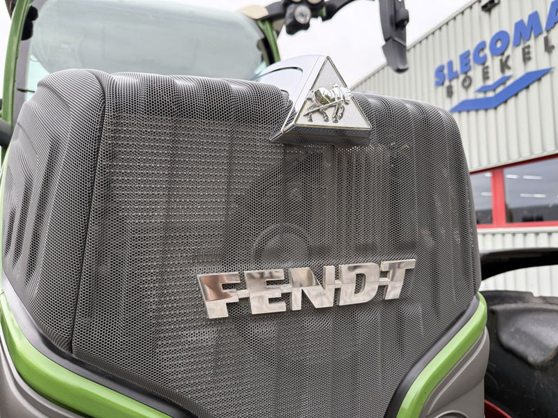 Farm tractor Fendt 513 Vario Power: picture 18