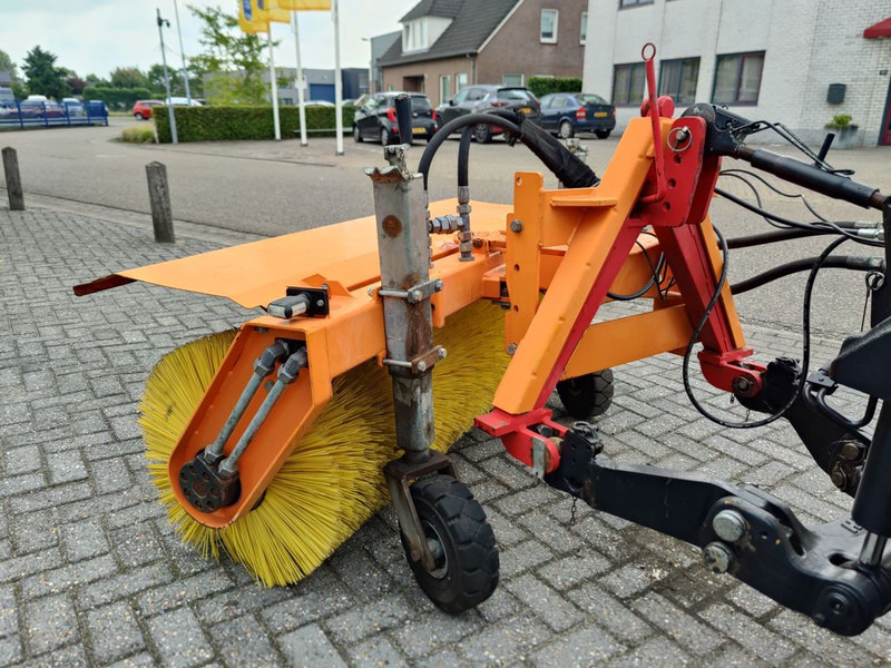 Nesbo HF1600S Veegmachine - Broom for Municipal/ Special vehicle: picture 2 Nesbo HF1600S Veegmachine - Broom for Municipal/ Special vehicle: picture 2