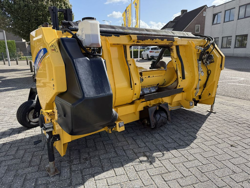 New Holland 300FPE Gras Pickup - Harvester: picture 3 New Holland 300FPE Gras Pickup - Harvester: picture 3