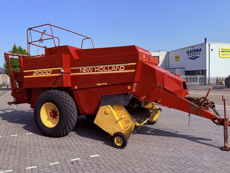 New Holland D2000 Big Baler - Square baler: picture 3 New Holland D2000 Big Baler - Square baler: picture 3