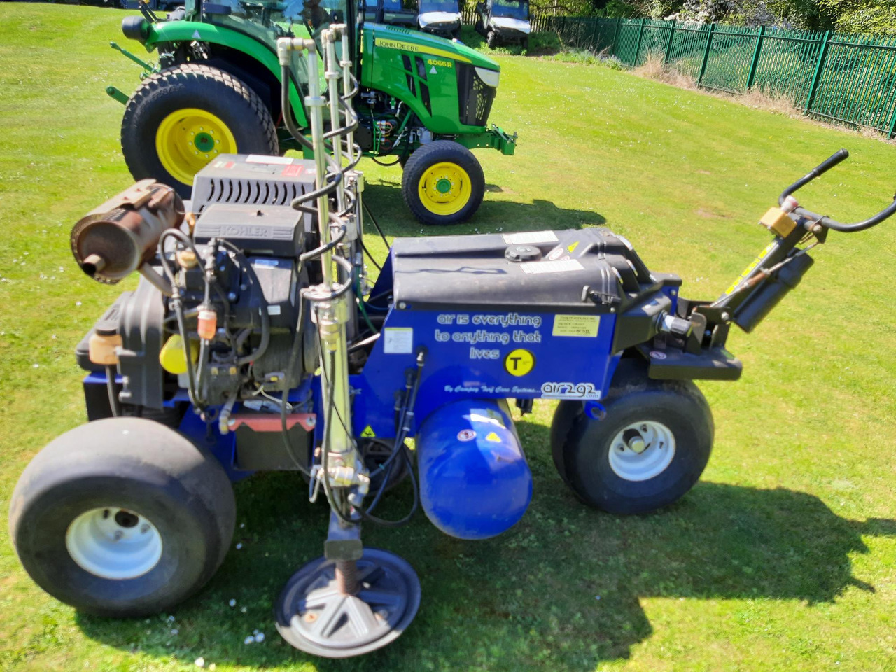 Air2G2 Aerator - Agricultural machinery: picture 2 Air2G2 Aerator - Agricultural machinery: picture 2