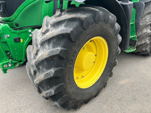 JOHN DEERE 6R 250 - Farm tractor: picture 2 JOHN DEERE 6R 250 - Farm tractor: picture 2