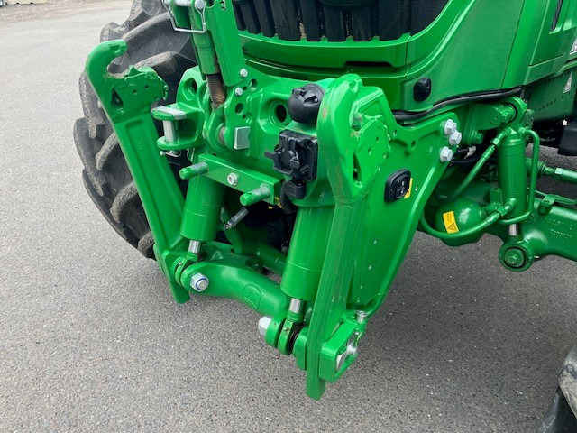 JOHN DEERE 6R 250 - Farm tractor: picture 3 JOHN DEERE 6R 250 - Farm tractor: picture 3