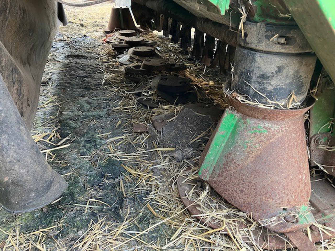 John Deere 131 - Hay and forage equipment: picture 5 John Deere 131 - Hay and forage equipment: picture 5