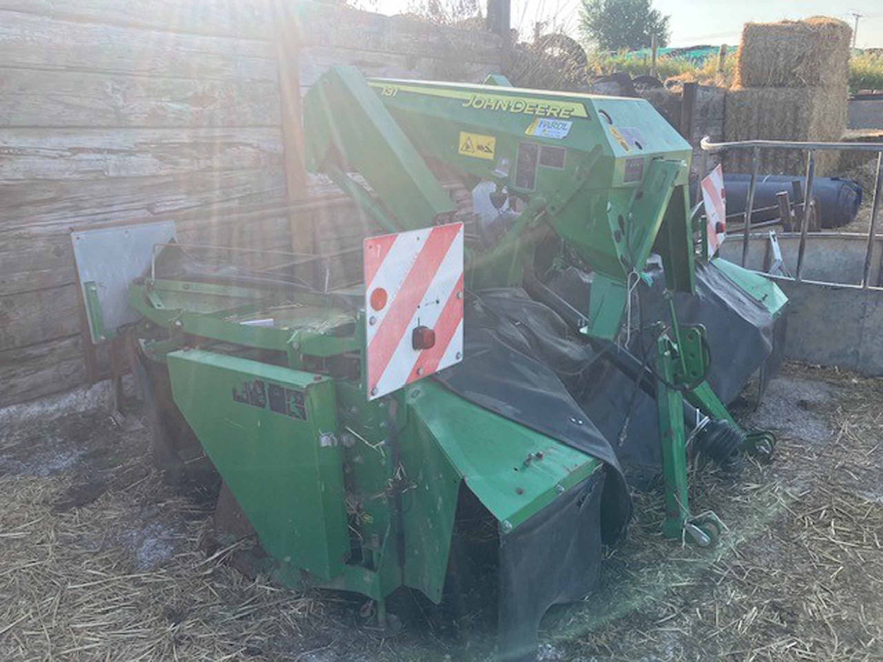 John Deere 131 - Hay and forage equipment: picture 2 John Deere 131 - Hay and forage equipment: picture 2