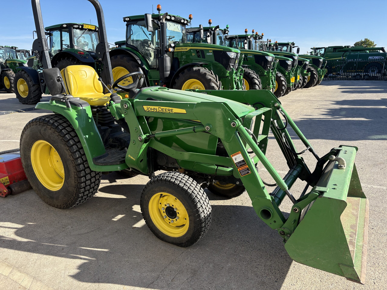 John Deere 3036E compact tractor with Loader - Compact tractor: picture 3 John Deere 3036E compact tractor with Loader - Compact tractor: picture 3