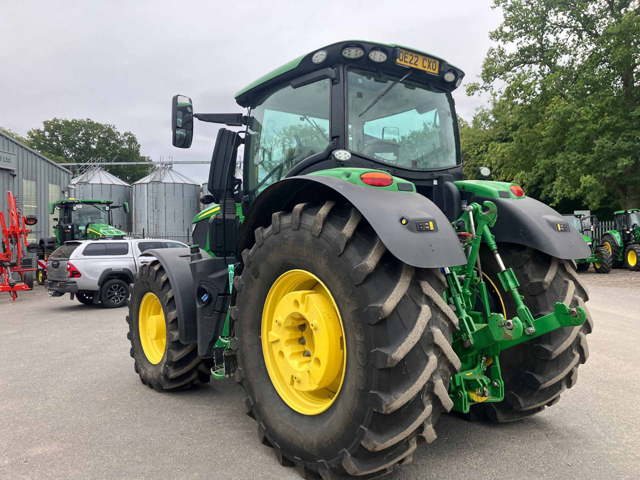 John Deere 6250R - Farm tractor: picture 4 John Deere 6250R - Farm tractor: picture 4