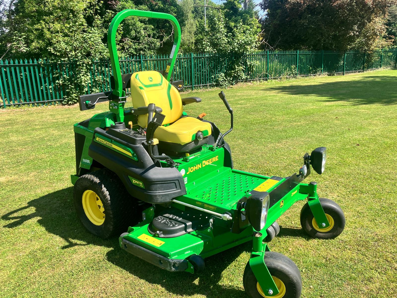 John Deere Z997R Z-Turn Mower - Garden mower: picture 4 John Deere Z997R Z-Turn Mower - Garden mower: picture 4