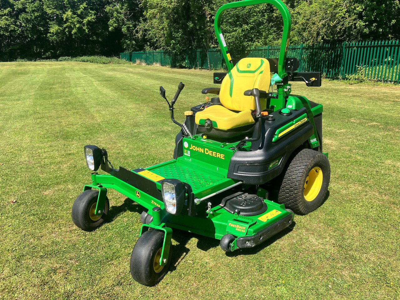 John Deere Z997R Z-Turn Mower - Garden mower: picture 1 John Deere Z997R Z-Turn Mower - Garden mower: picture 1