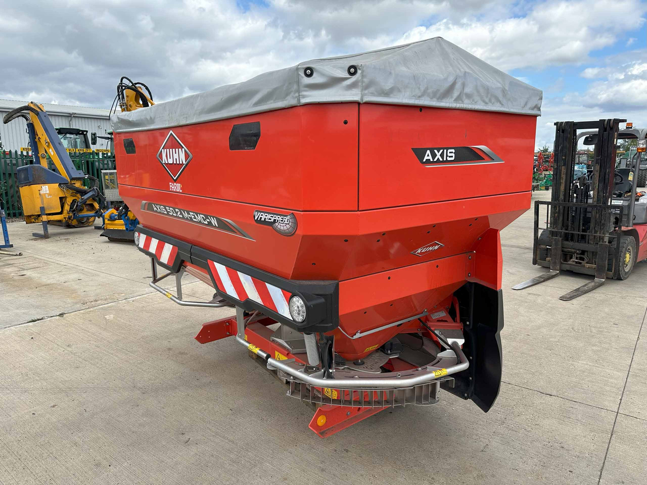 Kuhn Axis 50.2 M-EMC-W - Fertilizer spreader: picture 2 Kuhn Axis 50.2 M-EMC-W - Fertilizer spreader: picture 2
