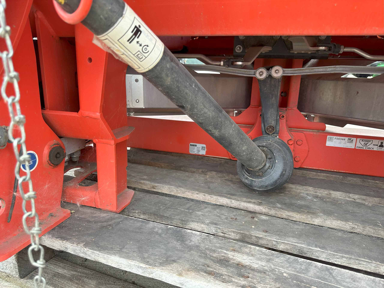 Kuhn Axis 50.2 M-EMC-W - Fertilizer spreader: picture 4 Kuhn Axis 50.2 M-EMC-W - Fertilizer spreader: picture 4