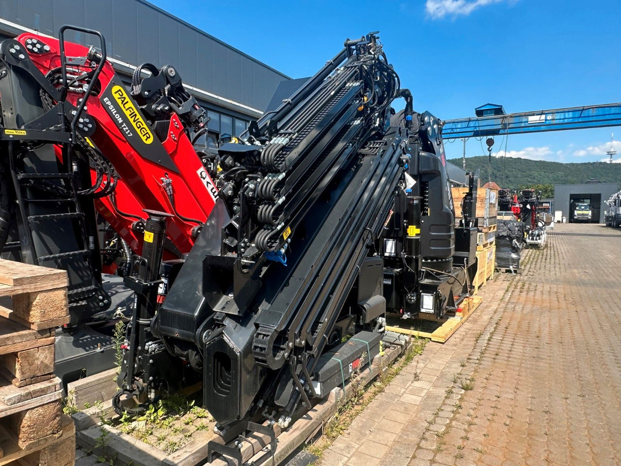 Kran HIAB X-HiPro 302 E-6 JIB 70 X-4 - Crane truck: picture 2 Kran HIAB X-HiPro 302 E-6 JIB 70 X-4 - Crane truck: picture 2