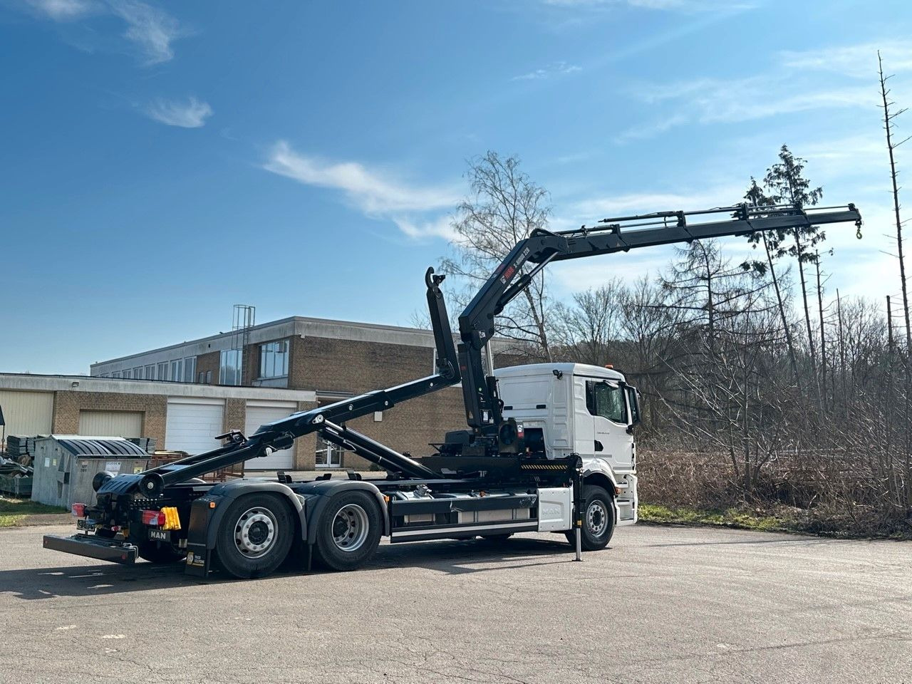 Hook lift truck, Crane truck MAN TGS 26.470 6x2 Abrollkipper + Kran Hiab 228-4: picture 7