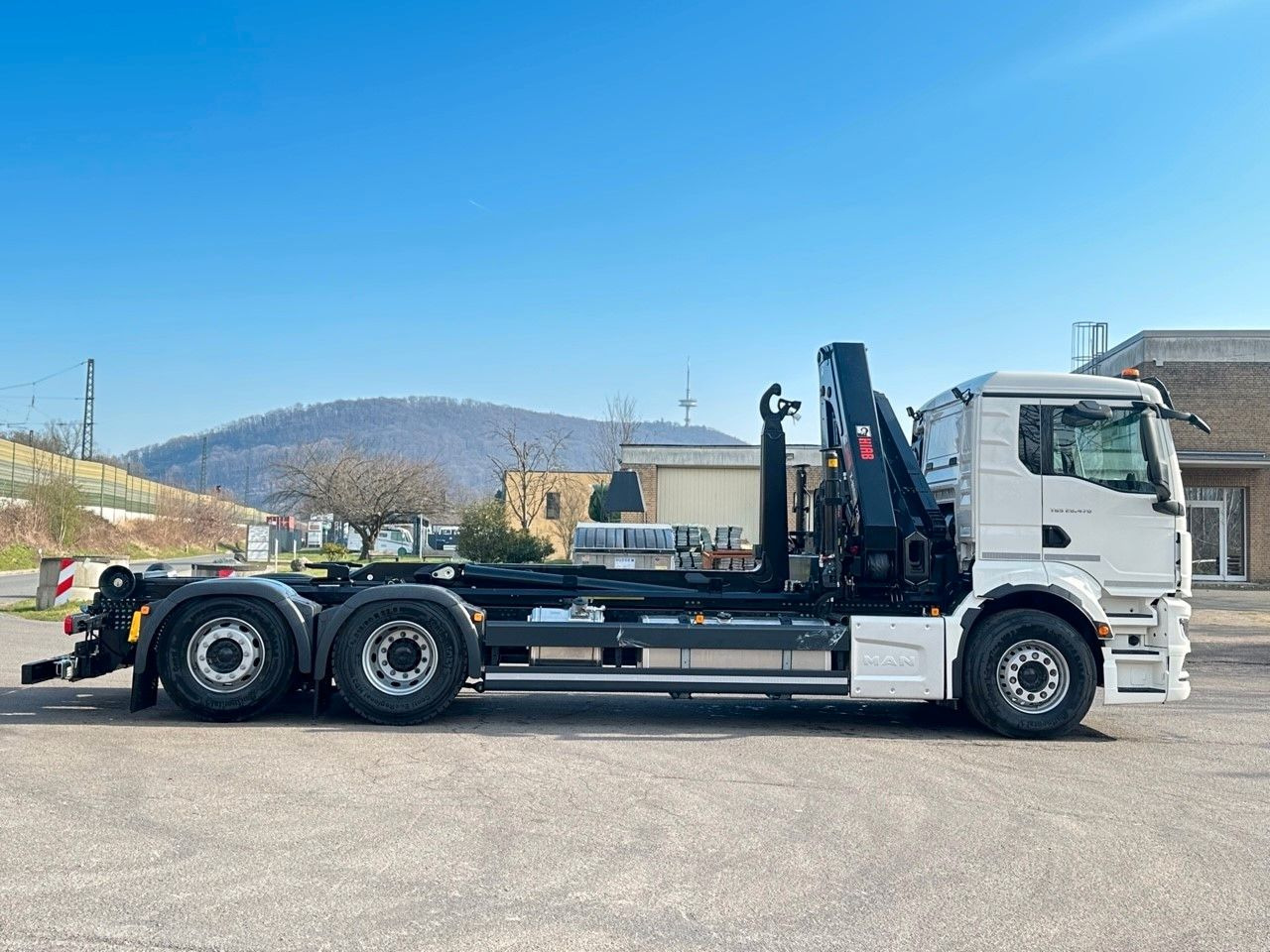 Hook lift truck, Crane truck MAN TGS 26.470 6x2 Abrollkipper + Kran Hiab 228-4: picture 15