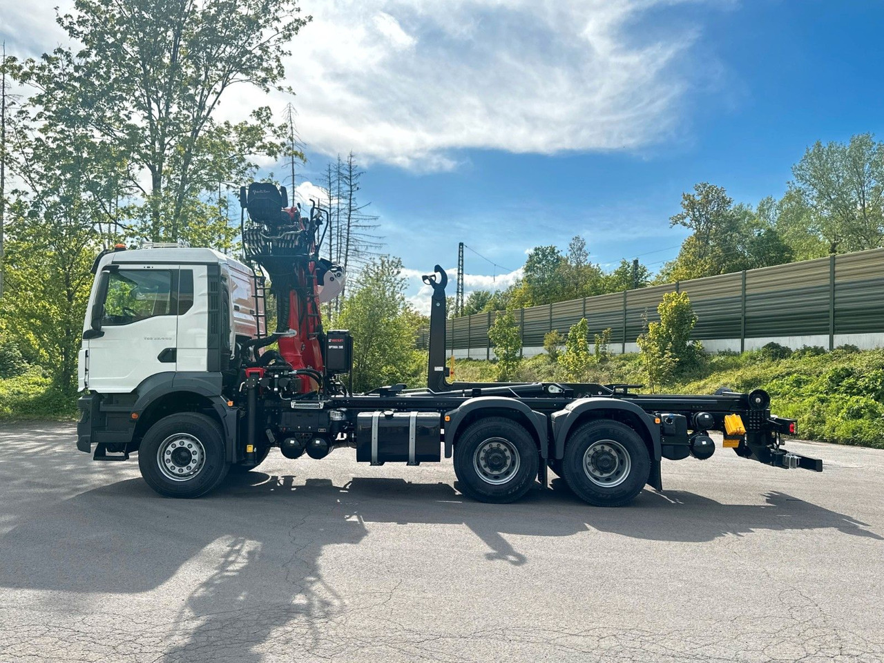 MAN TGS 33.440 6x4 Epsilon 170Z MultiLift 20s56 - Hook lift truck, Crane truck: picture 3 MAN TGS 33.440 6x4 Epsilon 170Z MultiLift 20s56 - Hook lift truck, Crane truck: picture 3