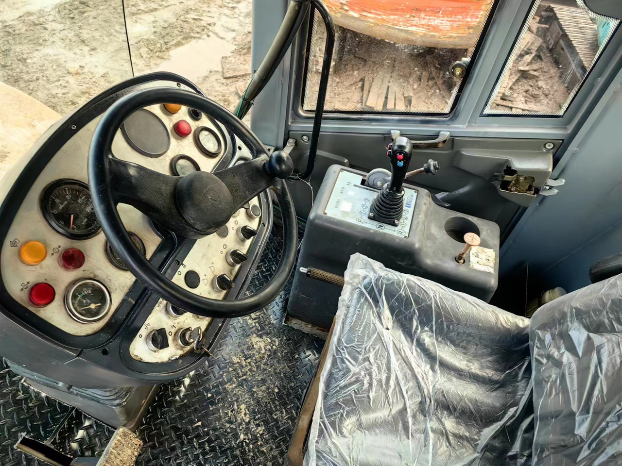 XCMG XS263J - Compactor: picture 4 XCMG XS263J - Compactor: picture 4