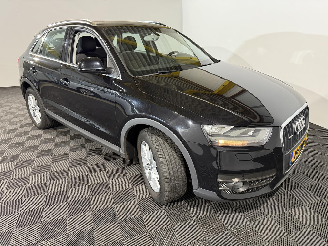 Audi | Q3 | 2.0 TFSI quattro Pro Line | 2012 | 204.122 km | 19XDP6 | Logisch - SUV: picture 3 Audi | Q3 | 2.0 TFSI quattro Pro Line | 2012 | 204.122 km | 19XDP6 | Logisch - SUV: picture 3