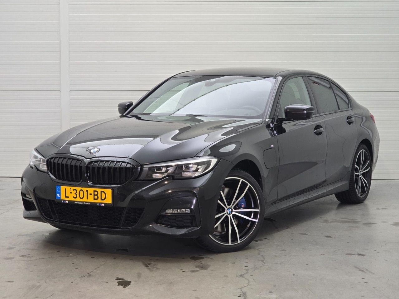 BMW 3-serie 330e High Executive | 2020 | 86.776 km | Automaat | L301BD | NAP: Geen oordeel - Sedan: picture 1 BMW 3-serie 330e High Executive | 2020 | 86.776 km | Automaat | L301BD | NAP: Geen oordeel - Sedan: picture 1
