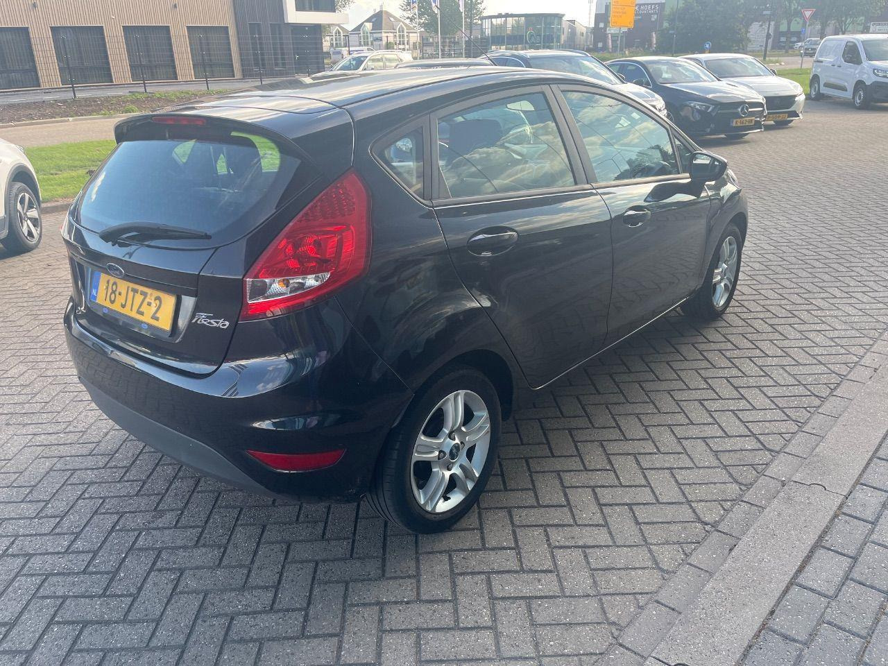 Ford Fiesta 1.25 Limited | 2009 | 39.897 km | 18JTZ2 | NAP: Logisch - Hatchback: picture 4 Ford Fiesta 1.25 Limited | 2009 | 39.897 km | 18JTZ2 | NAP: Logisch - Hatchback: picture 4