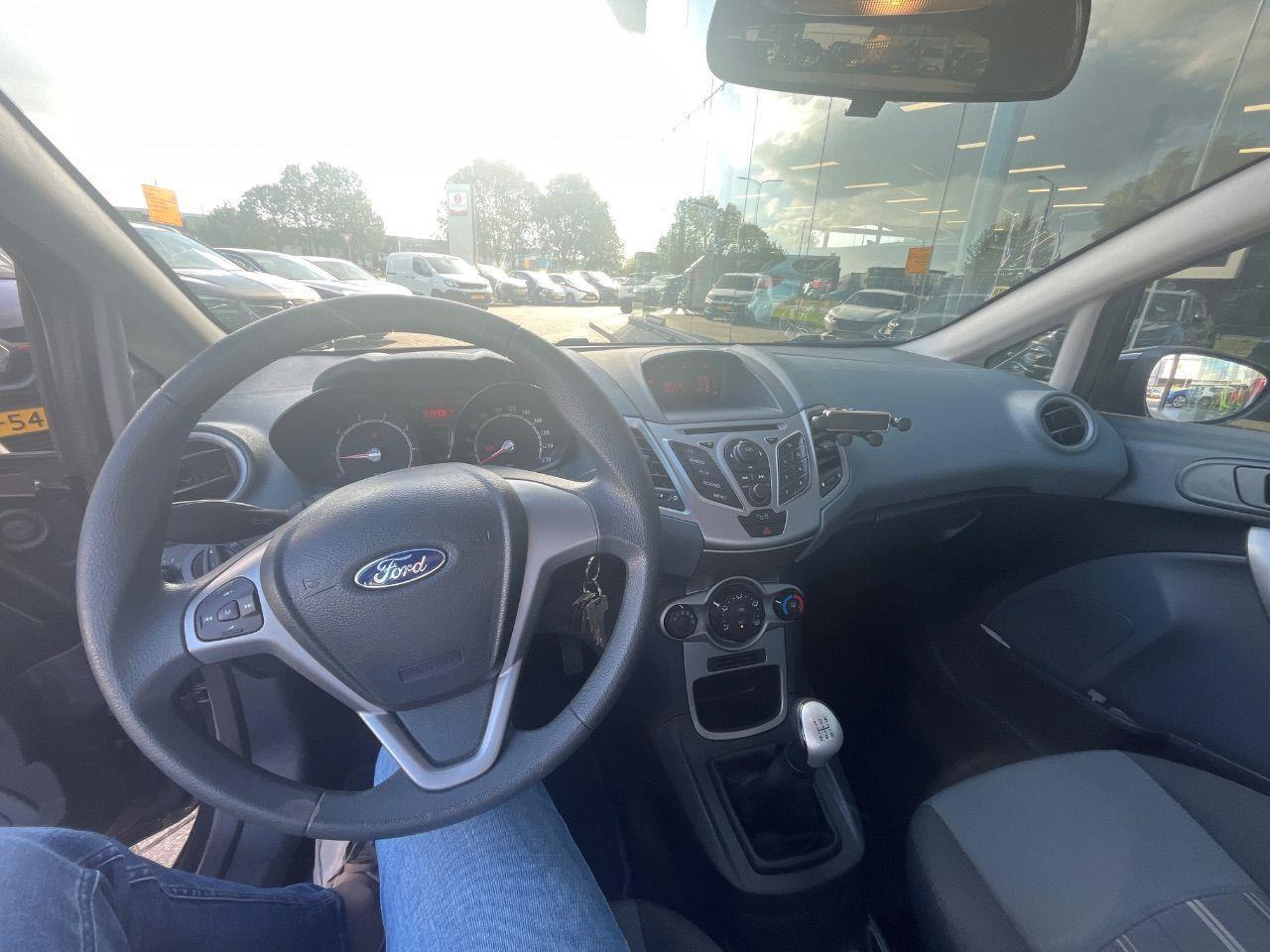 Ford Fiesta 1.25 Limited | 2009 | 39.897 km | 18JTZ2 | NAP: Logisch - Hatchback: picture 5 Ford Fiesta 1.25 Limited | 2009 | 39.897 km | 18JTZ2 | NAP: Logisch - Hatchback: picture 5