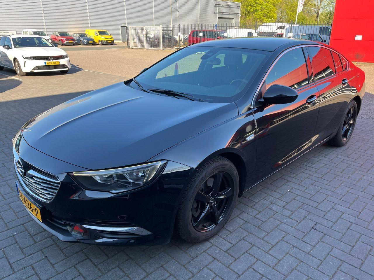 Opel Insignia Grand Sport 1.6 Turbo Business Executive | 2019 | 198.548 km | XT426P | NAP: Logisch - Hatchback: picture 1 Opel Insignia Grand Sport 1.6 Turbo Business Executive | 2019 | 198.548 km | XT426P | NAP: Logisch - Hatchback: picture 1