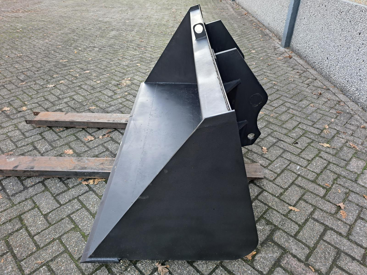Grondbak t.b.v. Verreiker – Nieuw, Breedte 240 cm (2) - Other machinery: picture 3 Grondbak t.b.v. Verreiker – Nieuw, Breedte 240 cm (2) - Other machinery: picture 3