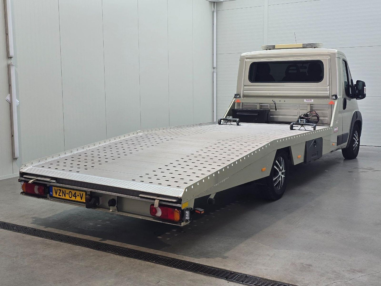 Peugeot Boxer 435 2.0 BlueHDI L3 | 2019 | 90.407 km | VZN04V | NAP: Geen oordeel - Other machinery: picture 4 Peugeot Boxer 435 2.0 BlueHDI L3 | 2019 | 90.407 km | VZN04V | NAP: Geen oordeel - Other machinery: picture 4