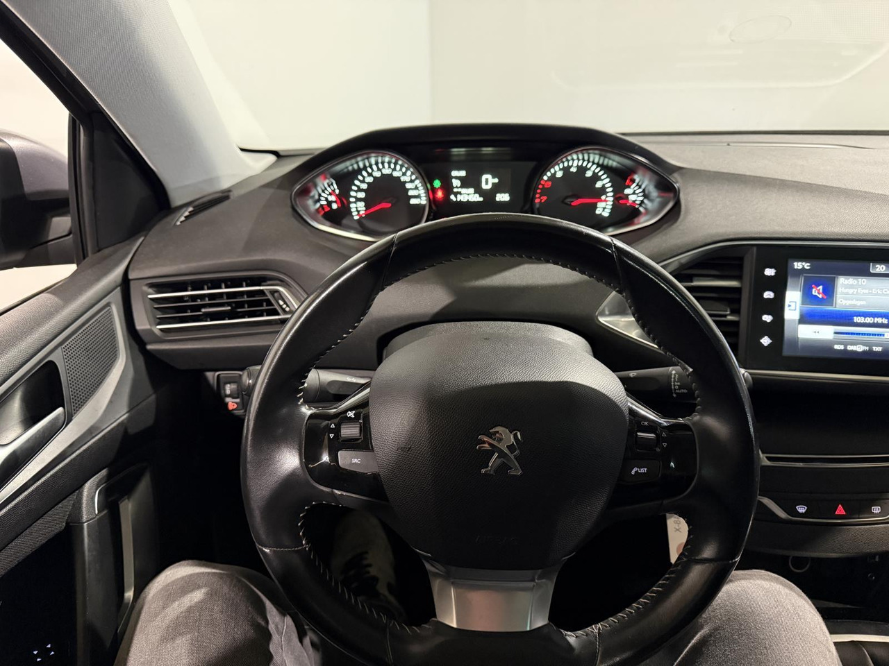 Peugeot | 308 SW | 1.2 PureTech Style | 2016 | 143.450 km | KP048X | Logisch - Car: picture 3 Peugeot | 308 SW | 1.2 PureTech Style | 2016 | 143.450 km | KP048X | Logisch - Car: picture 3