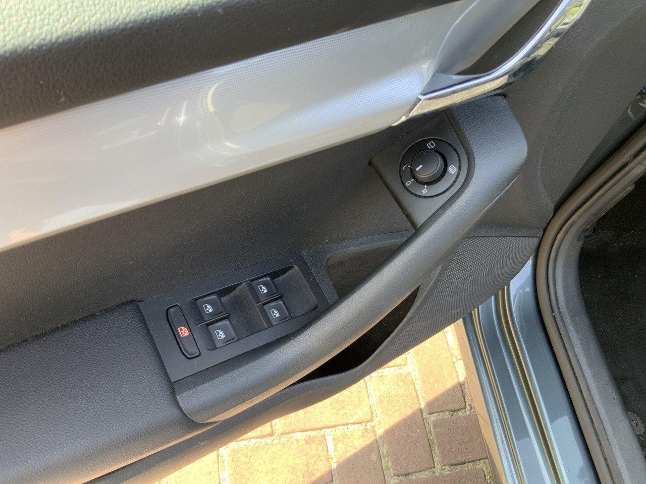 Skoda | Octavia Combi | 1.0 TSI Greentech Ambition Business | 2017 | 93.775 km | KX-871-N - Car: picture 5 Skoda | Octavia Combi | 1.0 TSI Greentech Ambition Business | 2017 | 93.775 km | KX-871-N - Car: picture 5