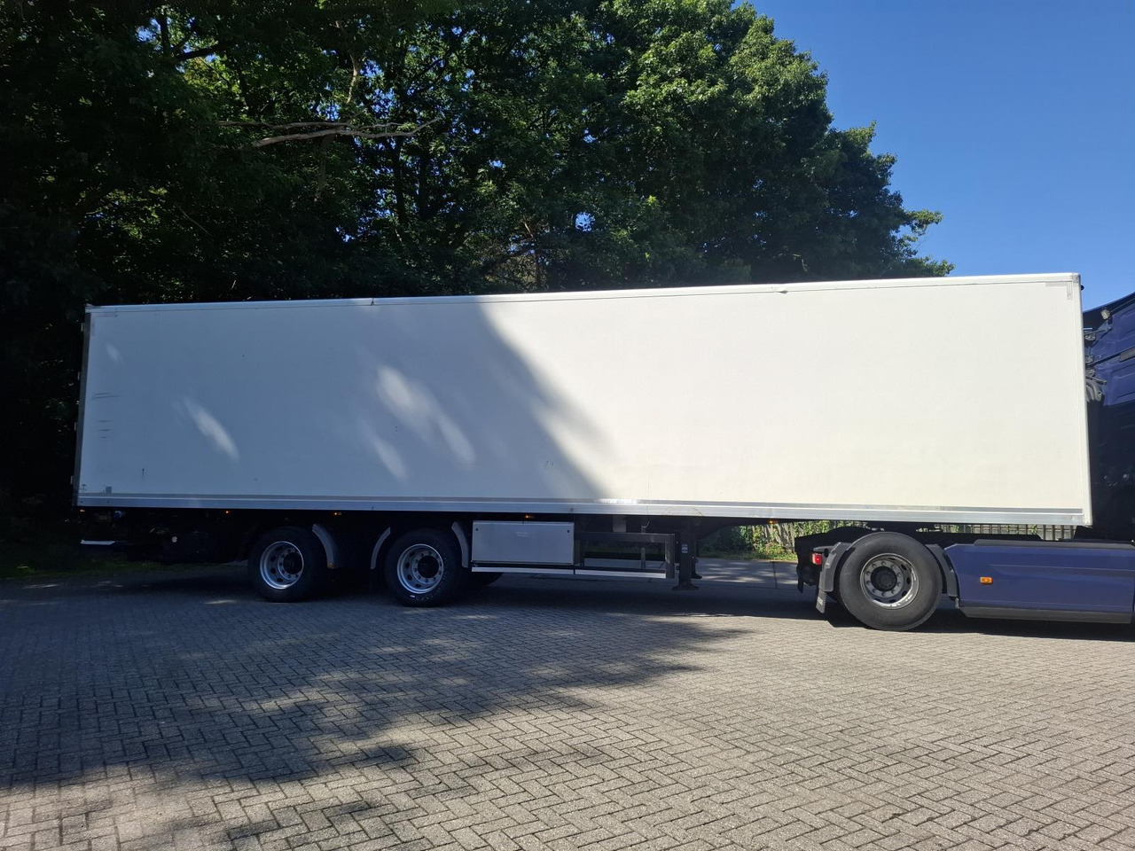 System Trailers WSJPRS2206TBA2618 - Closed box semi-trailer: picture 1 System Trailers WSJPRS2206TBA2618 - Closed box semi-trailer: picture 1