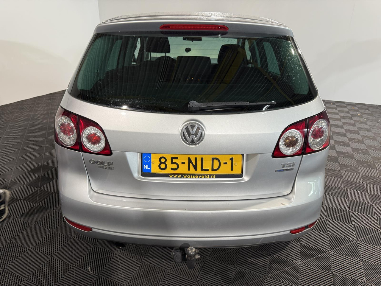 Volkswagen Golf Plus 1.2 TSI Tour II BlueMotion | 2010 | 184.829 km | 85-NLD-1 - Car: picture 3 Volkswagen Golf Plus 1.2 TSI Tour II BlueMotion | 2010 | 184.829 km | 85-NLD-1 - Car: picture 3