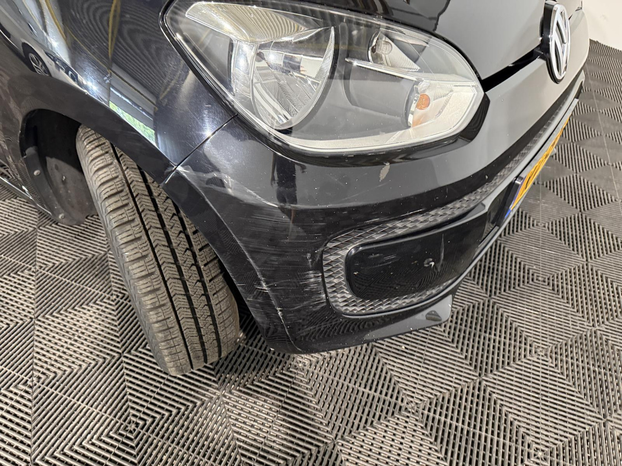 Volkswagen Up 1.0 Move up! BlueMotion | 2015 | 169.625 km | KV-984-T - Hatchback: picture 5 Volkswagen Up 1.0 Move up! BlueMotion | 2015 | 169.625 km | KV-984-T - Hatchback: picture 5