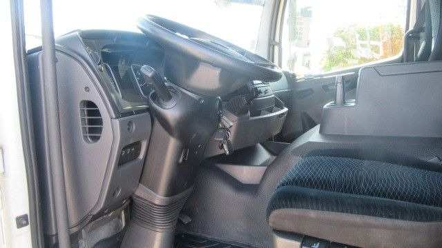 Mercedes-Benz 1527L Pr.Pl.LBW km 31.000 - Curtainsider truck: picture 4 Mercedes-Benz 1527L Pr.Pl.LBW km 31.000 - Curtainsider truck: picture 4