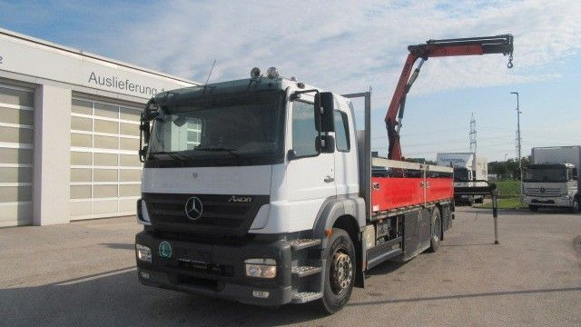 Mercedes-Benz Axor 1833 L Pr. Kran, PK 10.501, Klima - Dropside/ Flatbed truck, Crane truck: picture 1 Mercedes-Benz Axor 1833 L Pr. Kran, PK 10.501, Klima - Dropside/ Flatbed truck, Crane truck: picture 1