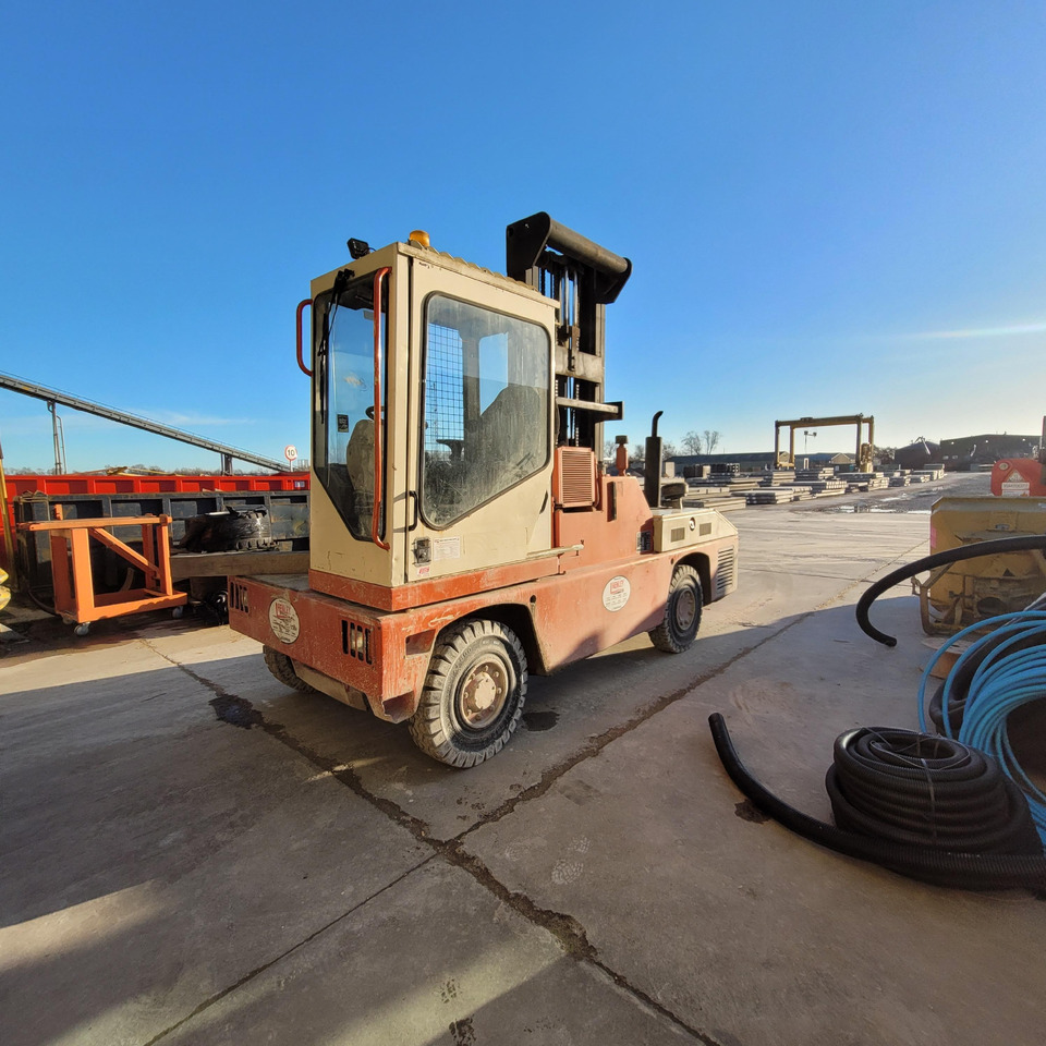 Fantuzzi SF50U - Side loader: picture 4 Fantuzzi SF50U - Side loader: picture 4