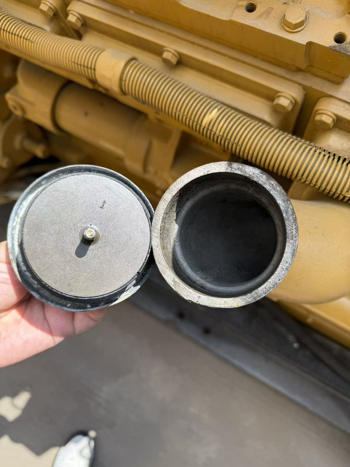 CATPILLAR. 3512 - Tool/ Equipment: picture 4 CATPILLAR. 3512 - Tool/ Equipment: picture 4