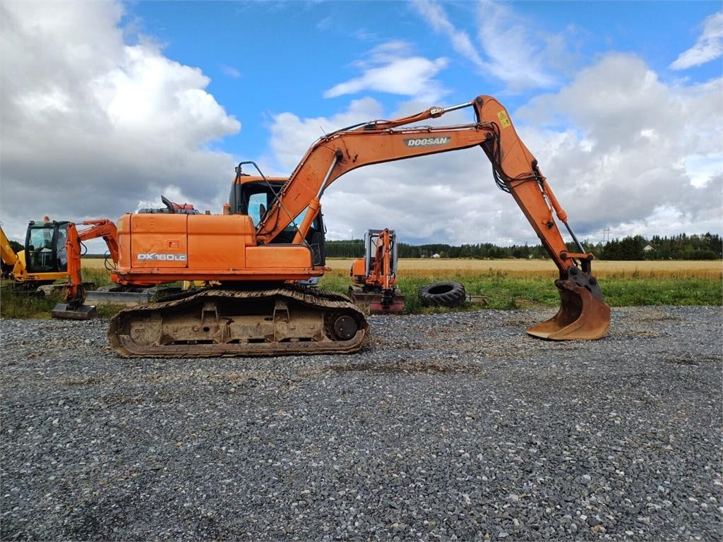Doosan DX160LC Metsä alustalla - Crawler excavator: picture 5 Doosan DX160LC Metsä alustalla - Crawler excavator: picture 5