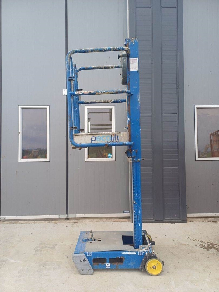 JLG Peco lift henkilönostin - Vertical mast lift: picture 1 JLG Peco lift henkilönostin - Vertical mast lift: picture 1
