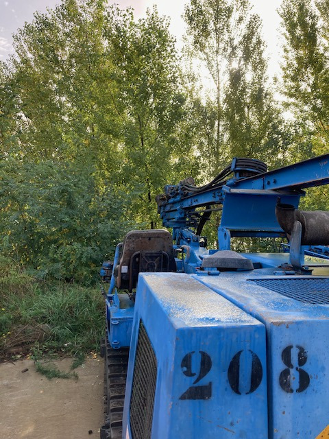 FOREUSE MONTABERT - Drilling rig: picture 1 FOREUSE MONTABERT - Drilling rig: picture 1