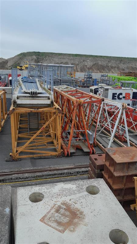 LIEBHERR 250 EC-B 12 Litronic - Tower crane: picture 1 LIEBHERR 250 EC-B 12 Litronic - Tower crane: picture 1
