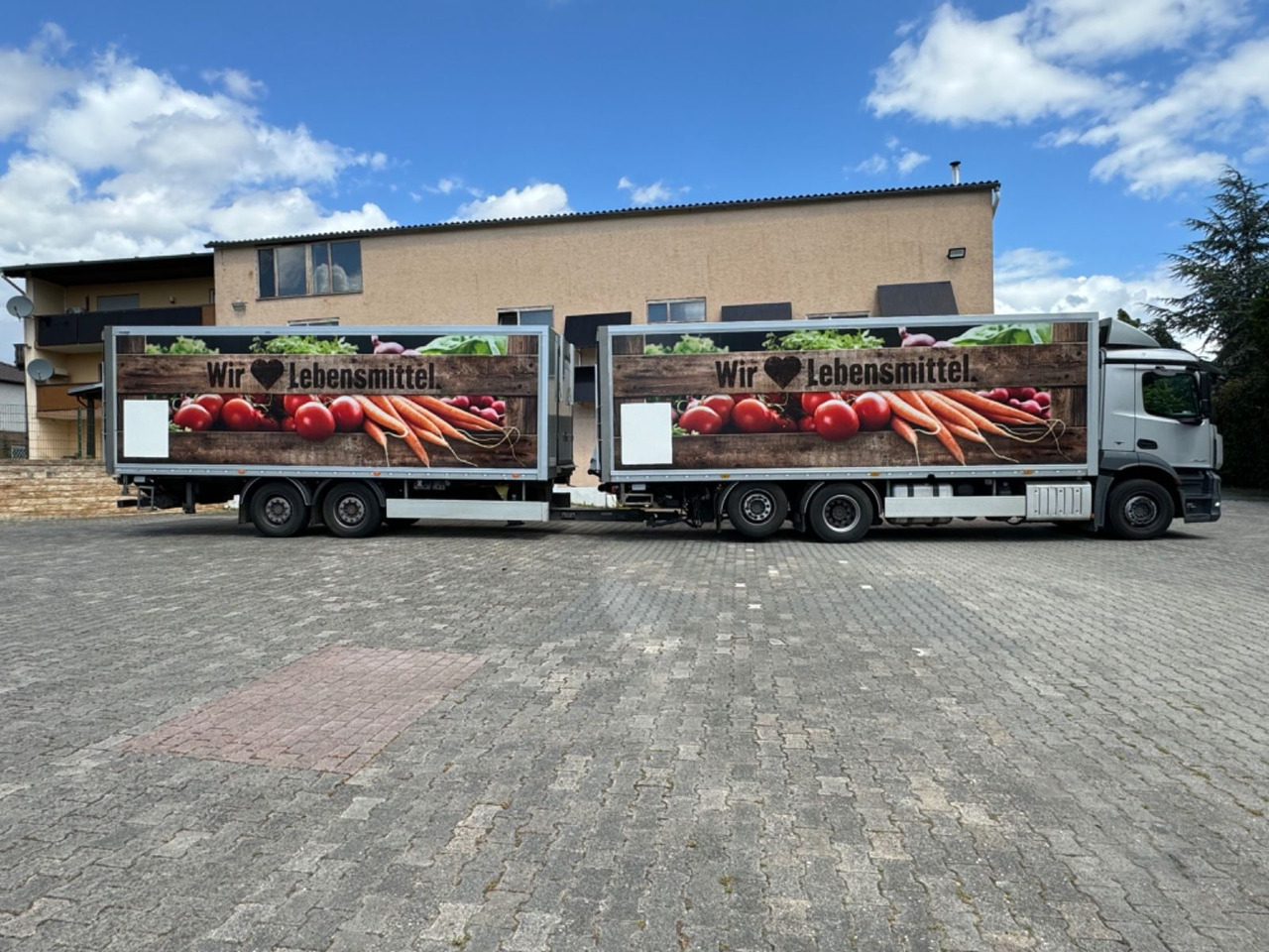 Mercedes-Benz Antos 2540/Durchladbar/2xLBW/Frigoblock - Refrigerator truck: picture 2 Mercedes-Benz Antos 2540/Durchladbar/2xLBW/Frigoblock - Refrigerator truck: picture 2