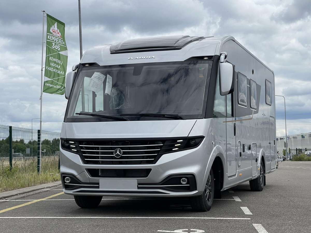 ADRIA Super Sonic 780 DC - Integrated motorhome: picture 1 ADRIA Super Sonic 780 DC - Integrated motorhome: picture 1