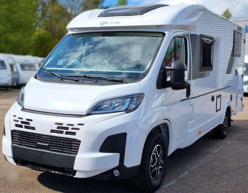 SUN LIVING C 65 SL - Semi-integrated motorhome: picture 1 SUN LIVING C 65 SL - Semi-integrated motorhome: picture 1