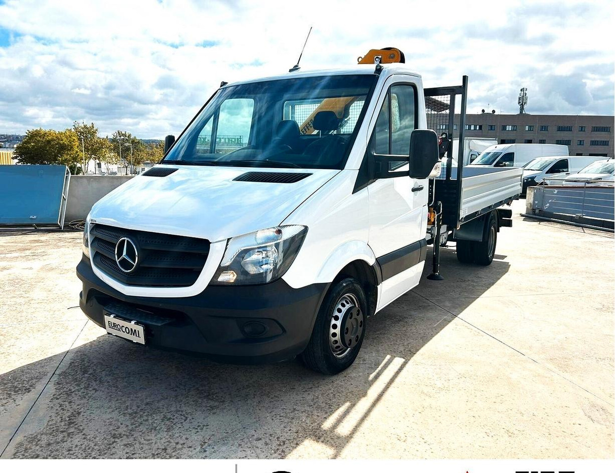 Mercedes Benz 419 T 43.35 Gru 3 sfili + Cassone Fi - Flatbed van: picture 1 Mercedes Benz 419 T 43.35 Gru 3 sfili + Cassone Fi - Flatbed van: picture 1