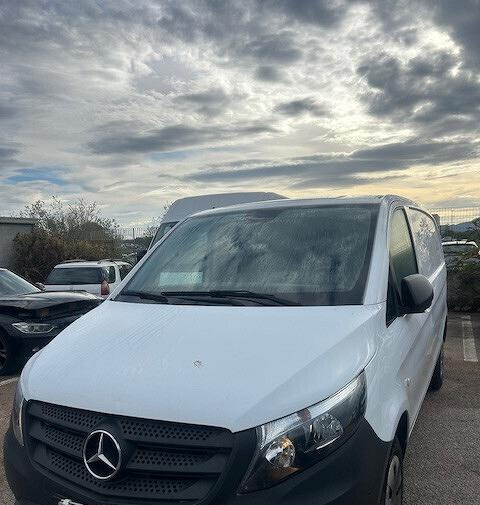 Mercedes Benz VITO FURGONE 110 LONG TRAZ. ANT. - Panel van: picture 3 Mercedes Benz VITO FURGONE 110 LONG TRAZ. ANT. - Panel van: picture 3