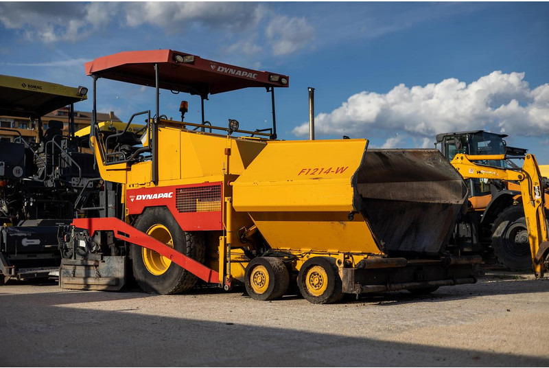 Dynapac F121-4W - Asphalt paver: picture 1 Dynapac F121-4W - Asphalt paver: picture 1