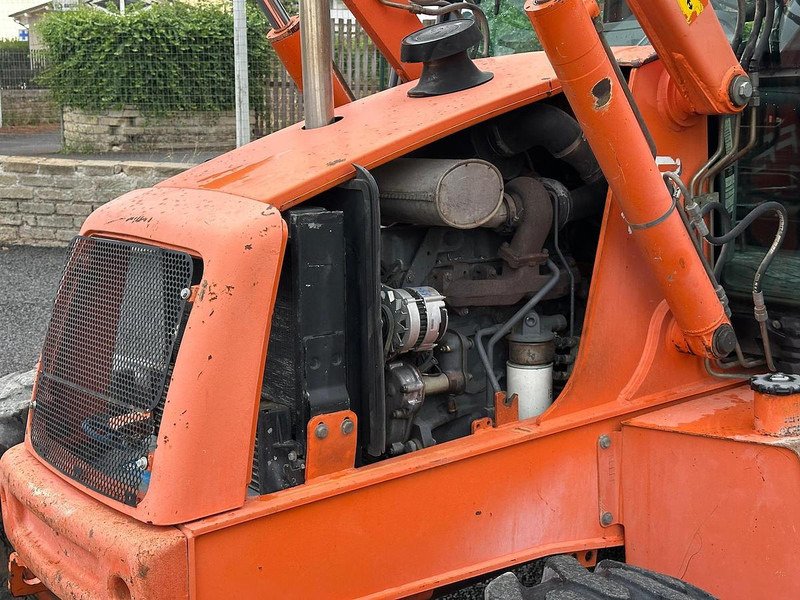 Backhoe loader Fiat HITACHI FB100.4: picture 18